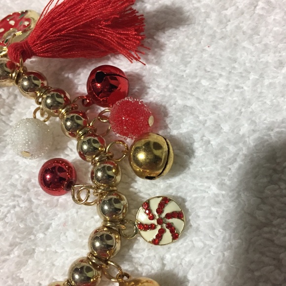 Charming Charlie Stretch Holiday Charm Bracelet - Picture 5 of 7